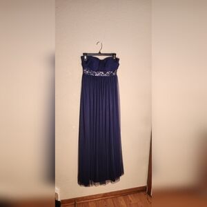 JS Boutique Prom Dress
